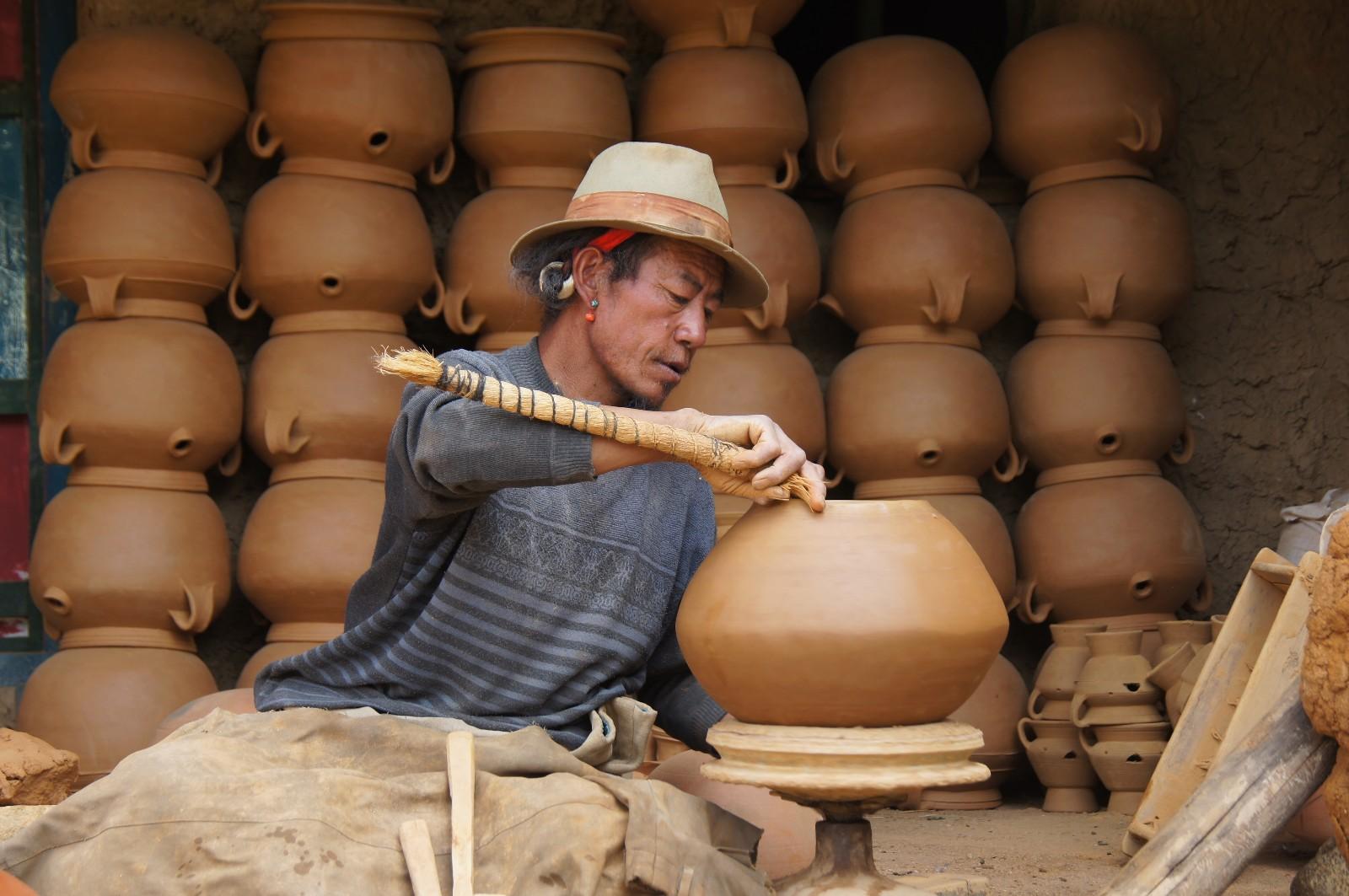 守护制陶技艺 传承百年土陶非遗