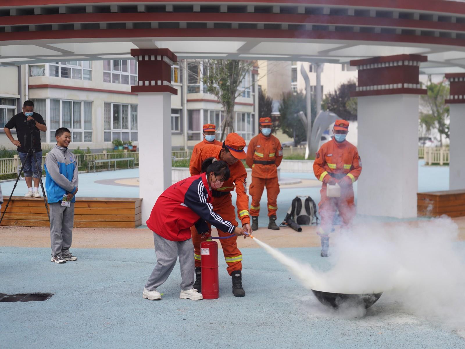 防火宣传 进校园