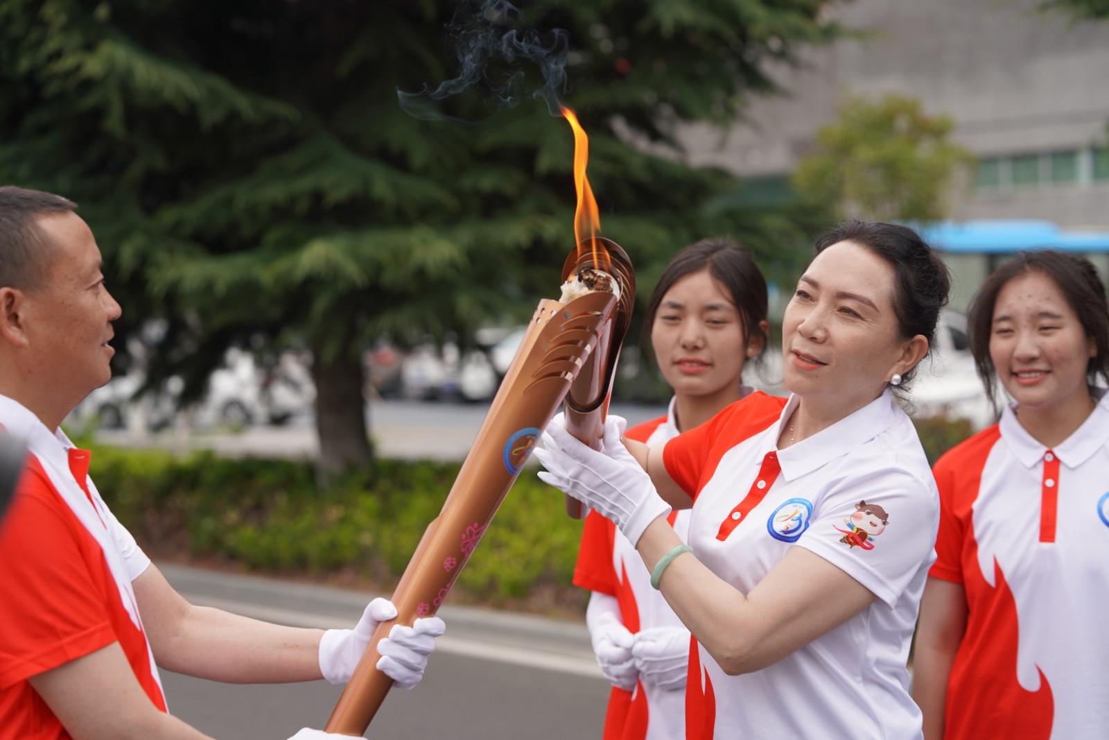 火炬传递仪式在林芝举行