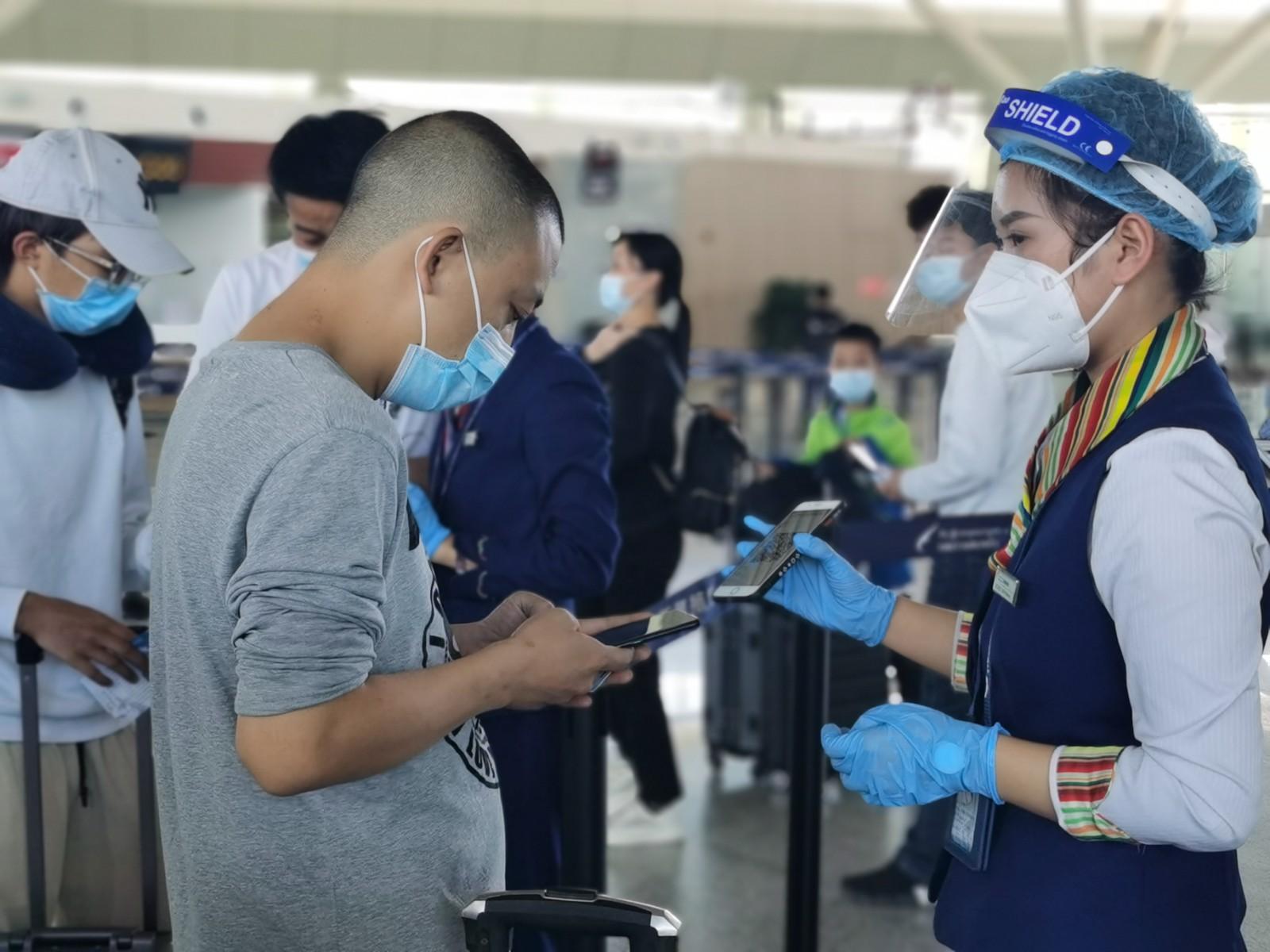 拉萨贡嘎机场强化航站楼疫情防控措施