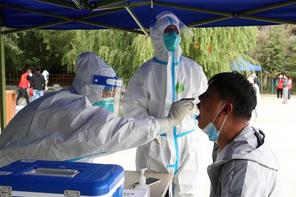 致敬抗疫一线的医生们 你们辛苦了