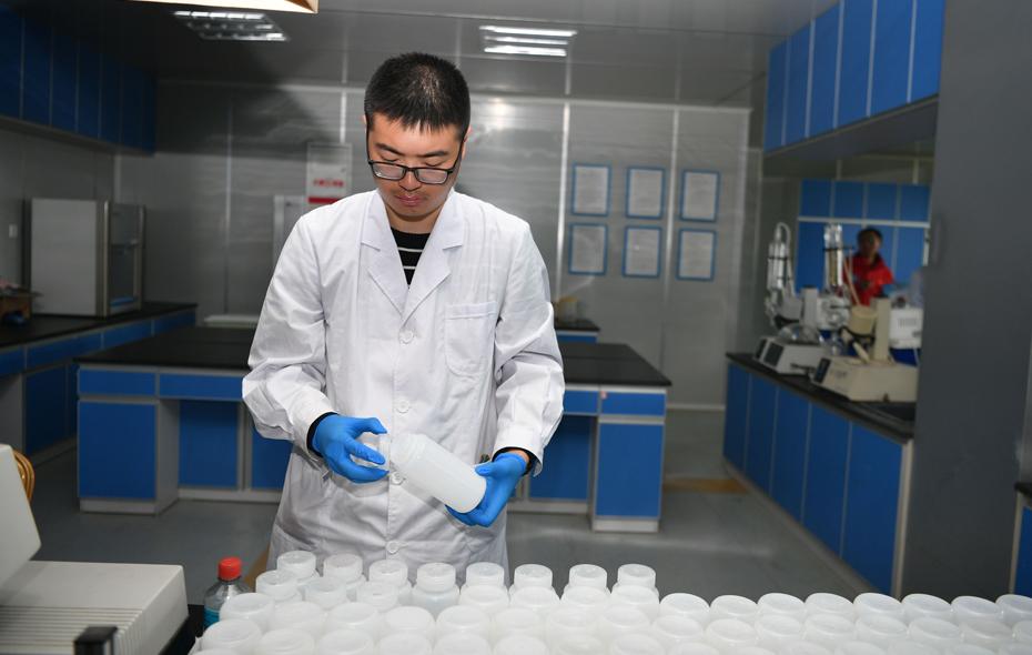 矢志科研 不负青春