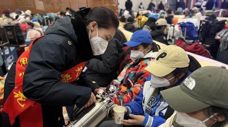 致敬“她”力量