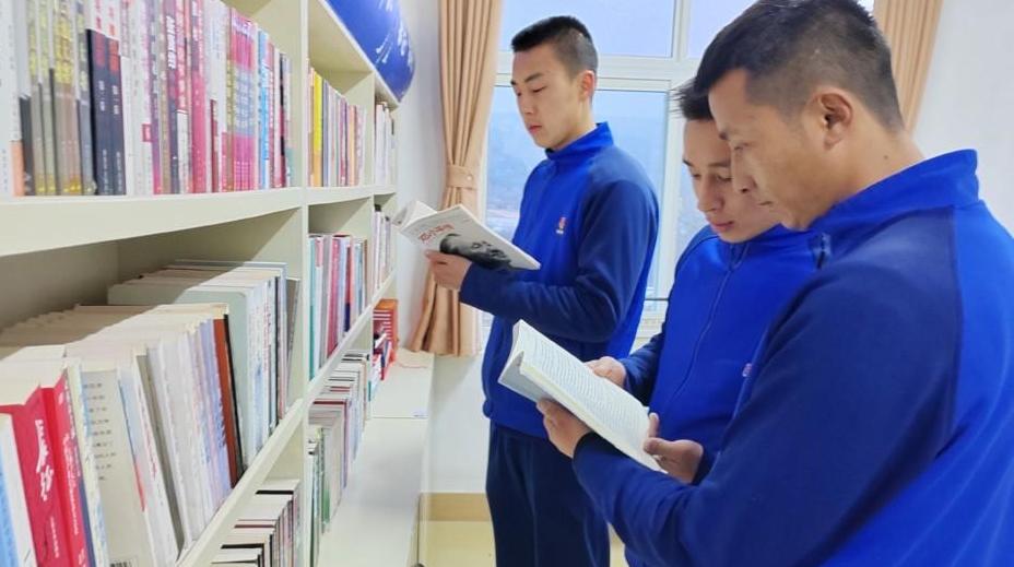 遨游书海 沐浴墨香