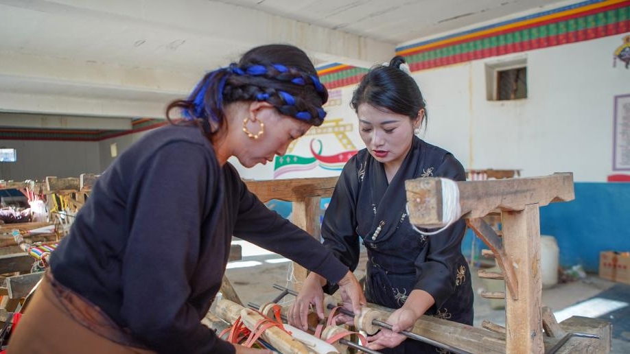 传承非遗技艺 绘就多彩画卷