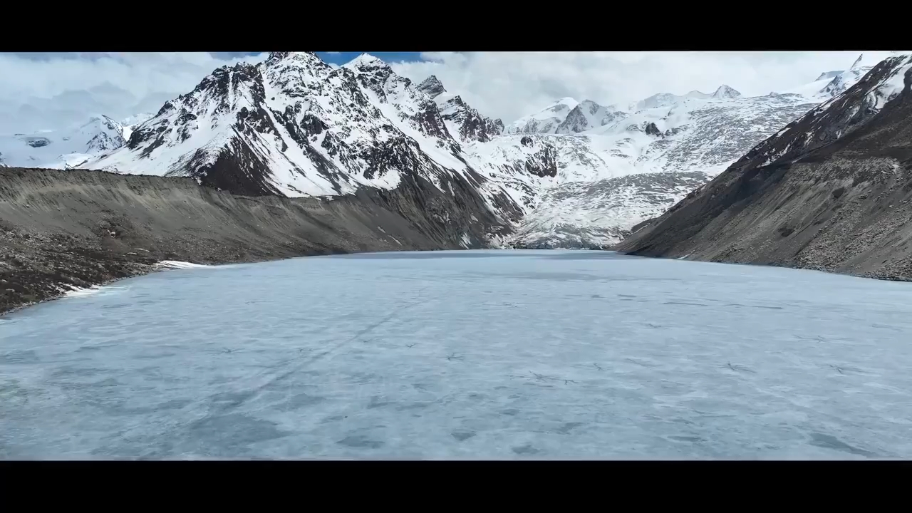 “飞阅”西藏 ｜焫茸冰川