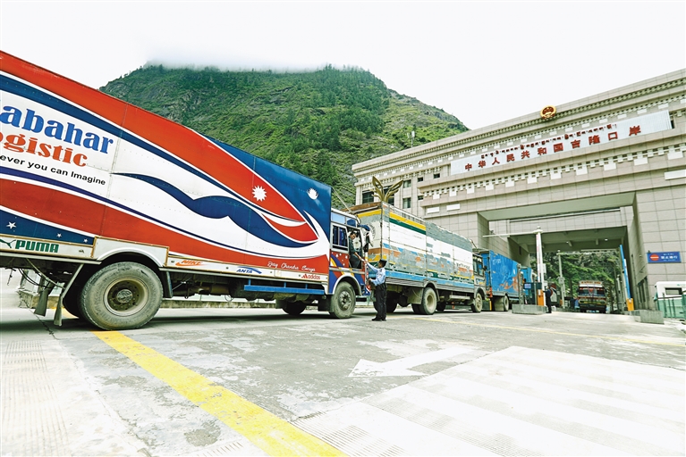 日喀则国际陆地港初步实现国际物流枢纽功能