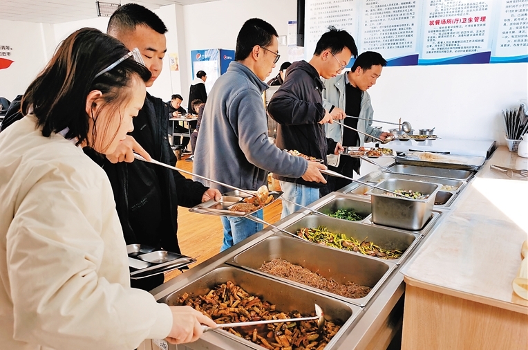 山南团市委与多部门联合优化公共服务工作