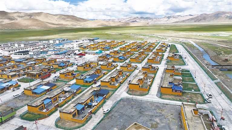 日喀则市萨嘎县：绘乡村新画卷 筑幸福宜居城