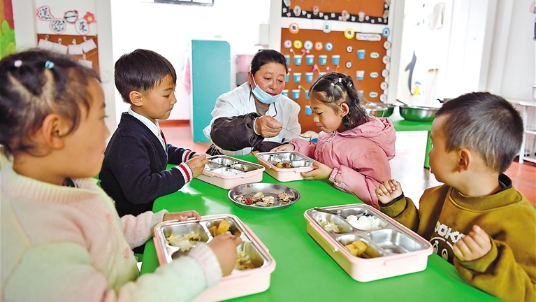 幼有所育 快乐成长