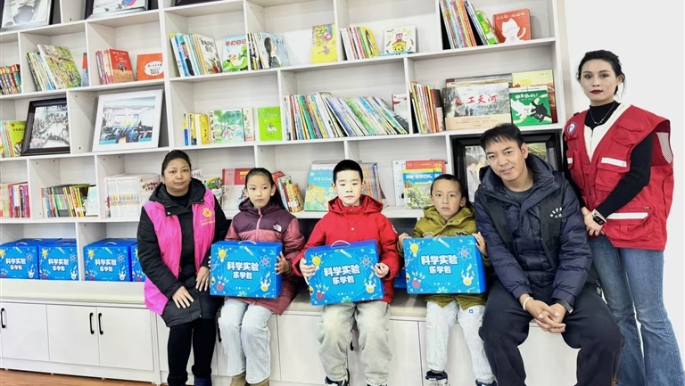 探索科学奥秘 播撒兴趣种子