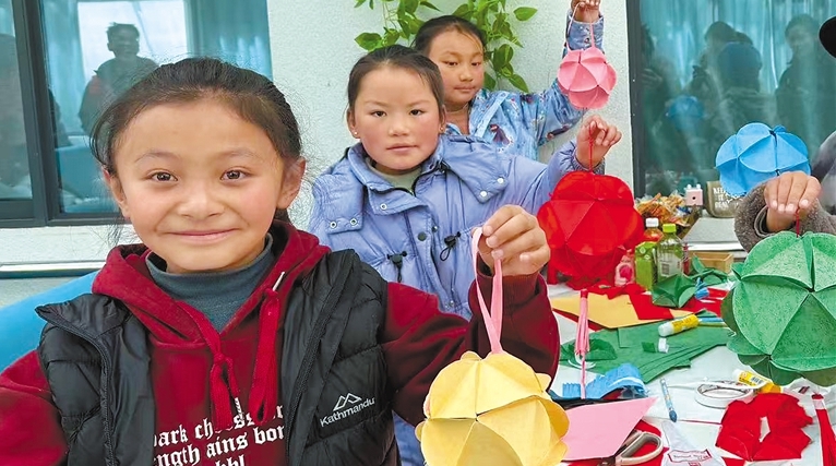 关爱暖童心 守护助成长