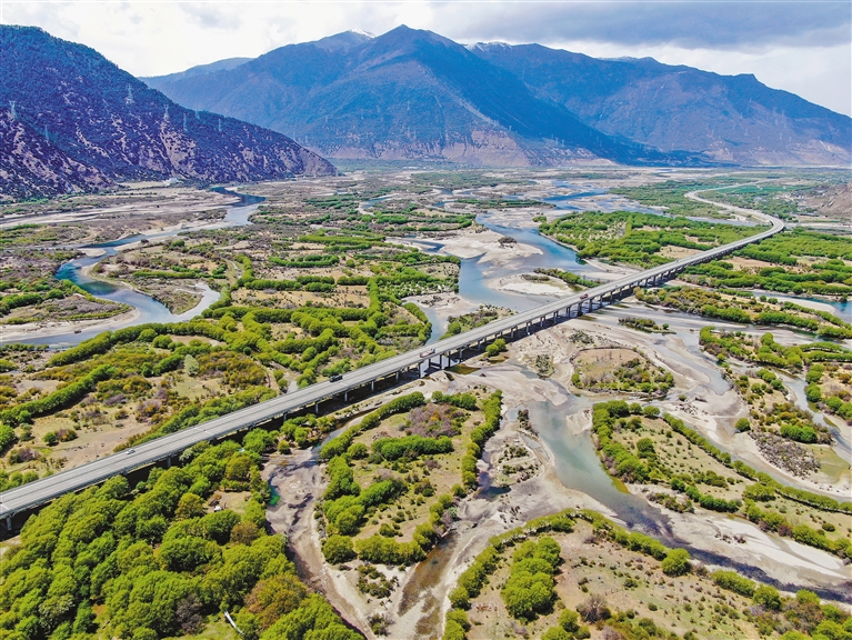 亦诗亦画 雅尼湿地