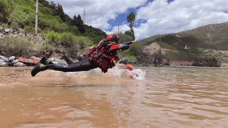 水域救援 实战化训练
