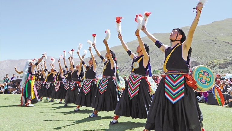 琼结县艺术团编导旦巴曲扎:传承发展久河卓舞艺术