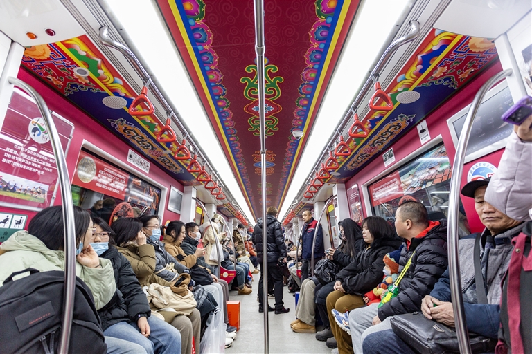 援藏干部人才:倾情倾力 擦亮“藏东明珠”