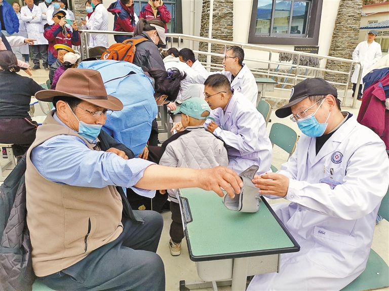 “组团式”援藏工作:跨越千山万水的生命守护