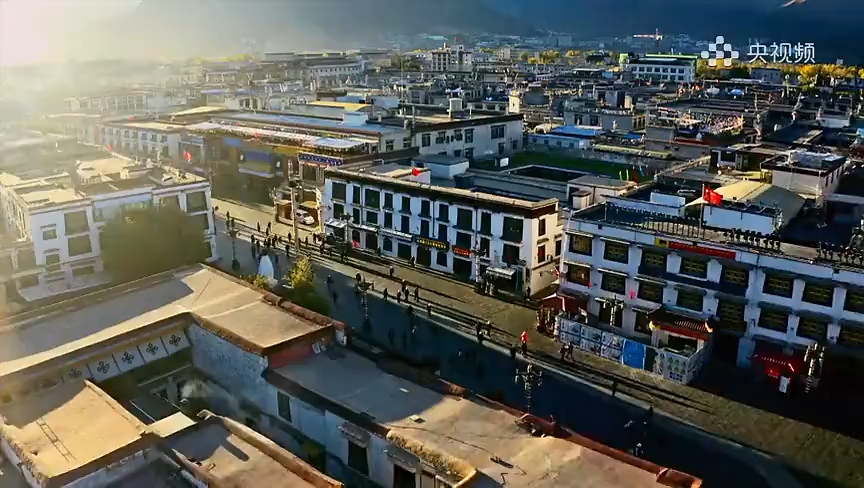 《辉煌六十年：高原诗篇》第四集《雪山飞歌》