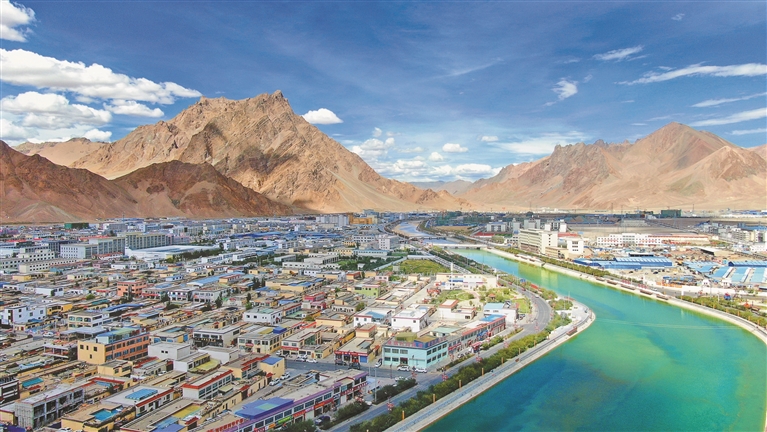 阿里生态与民生蝶变：戈壁薪柴成了