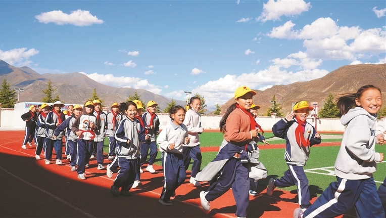 阳光大课间 活力满校园