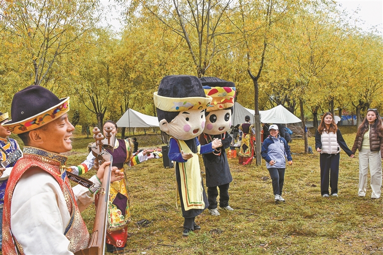 文旅新体验 “巴宜人的周末”8公里“柳林寻趣”