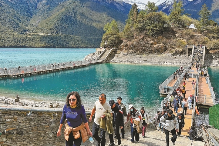 西藏旅游书写“山水”文章 打造“诗与远方”