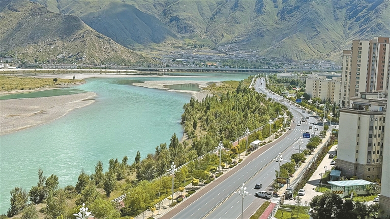 “绣花功夫”筑精致之城 实干担当绘幸福图景