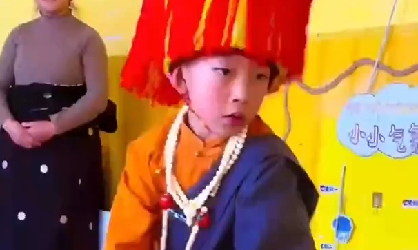 “小不点”跳出大文化！高原萌娃锅哇舞震撼全场