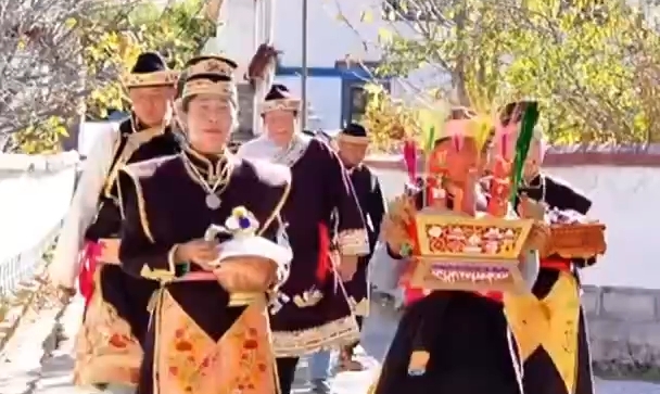 过年了，祝阿达阿吉们罗萨扎西德勒！