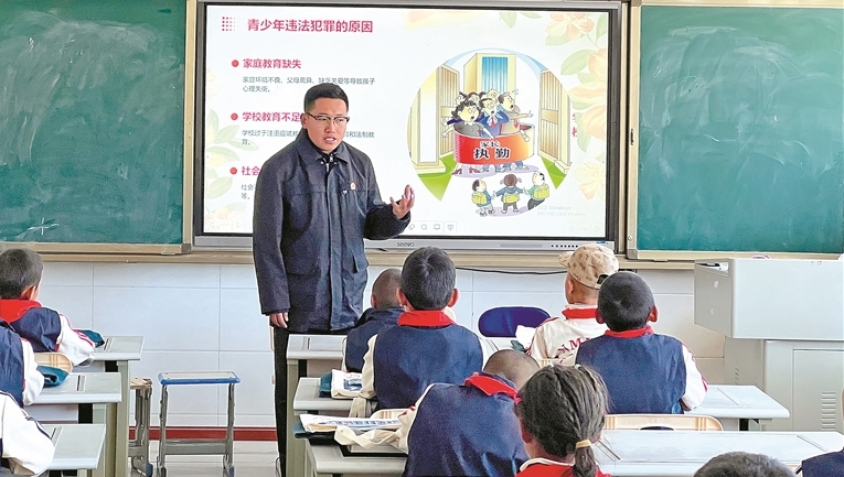 那曲法院协同联动为未成年人筑牢成长防线