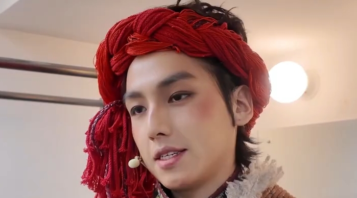 藏族演员索朗顿珠：318国道让我们走出了大山