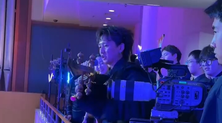 藏族青年歌手惊艳北京音乐厅