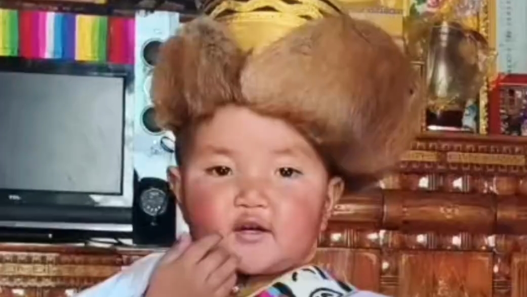 萌娃送新年祝福