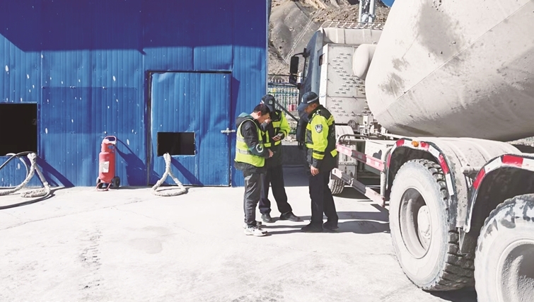 向隐患“亮剑”