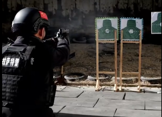 超燃！拉萨特警射击考核