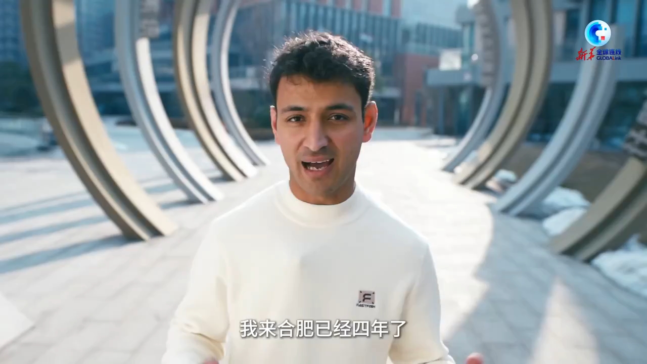 全球连线｜能跳舞、会家务！巴基斯坦留学生带你体验机器人“整活儿”炫技