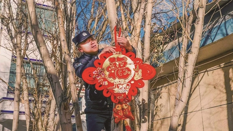 扎西宗边境派出所民警用坚守奉献守护万家团圆