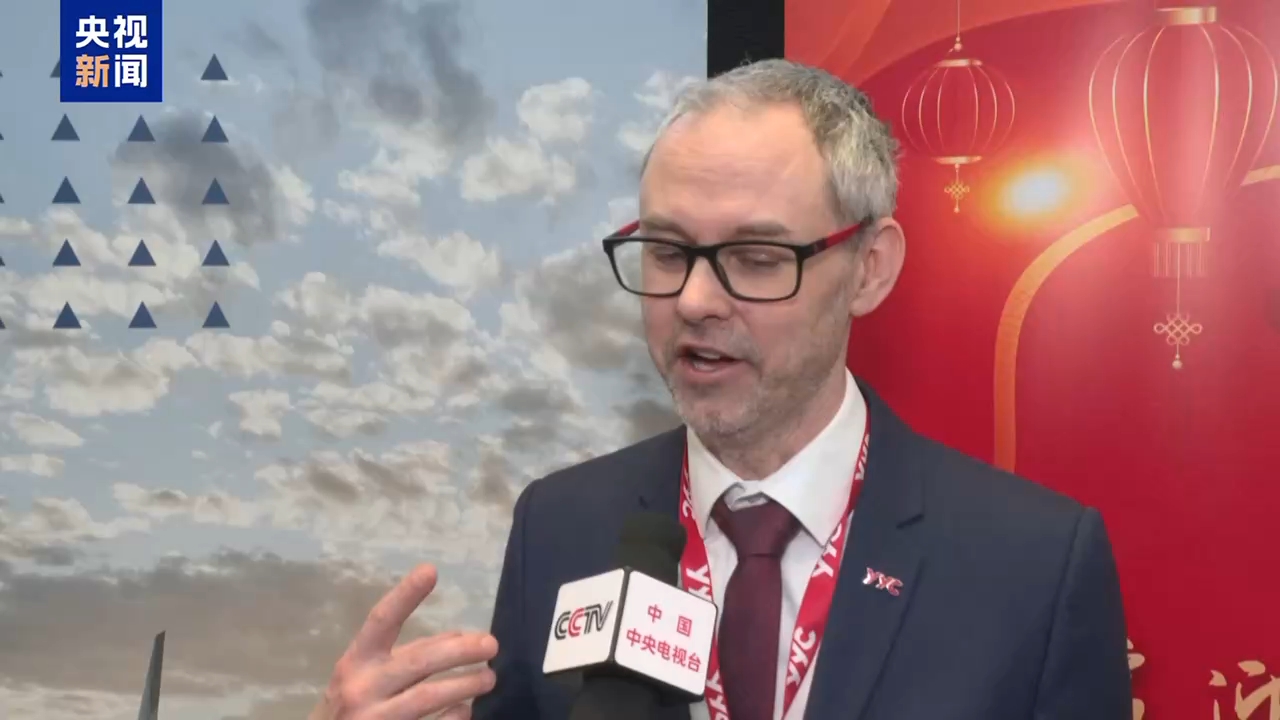 视频丨加方人士期待中方对加免签政策落地实施