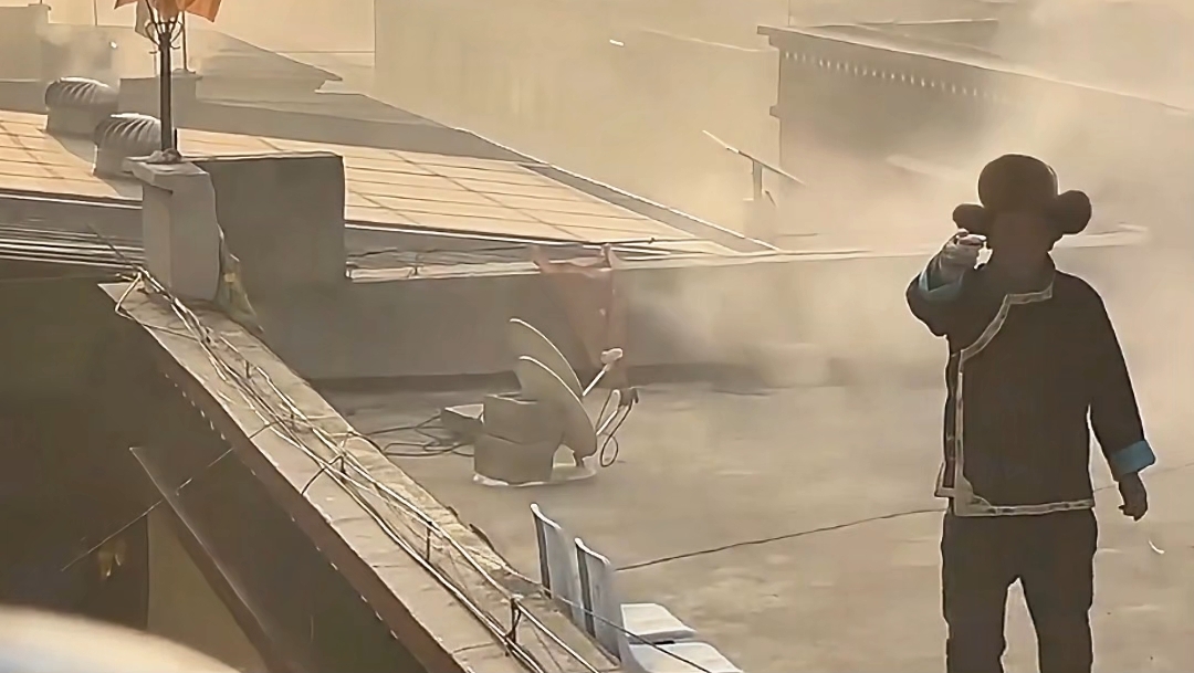 邂逅西藏屋顶的浪漫