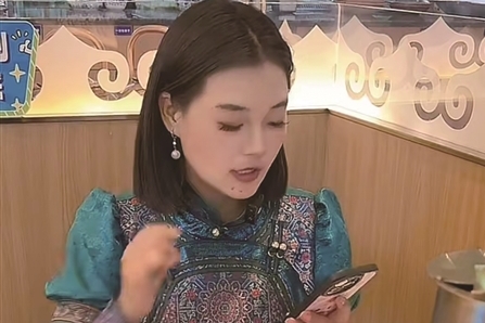 直播间里的团圆单：藏货出山，线上递来的年味