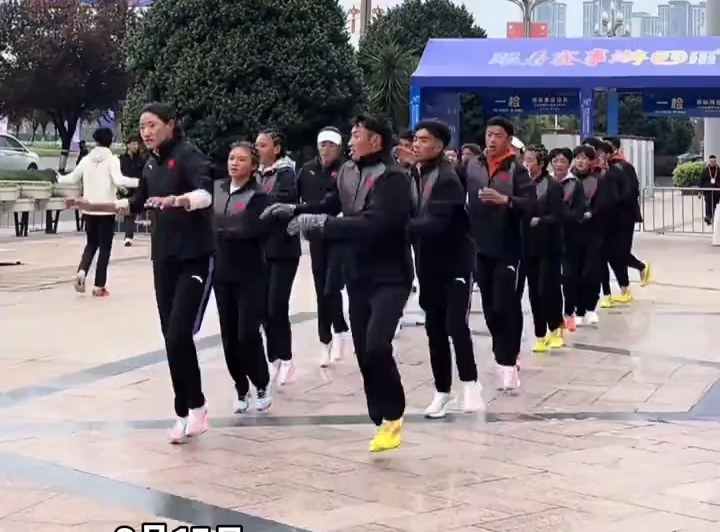 仁寿半程马拉松，沉浸式感受，西藏队赛前热身