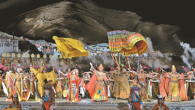 走进历史 触摸文化