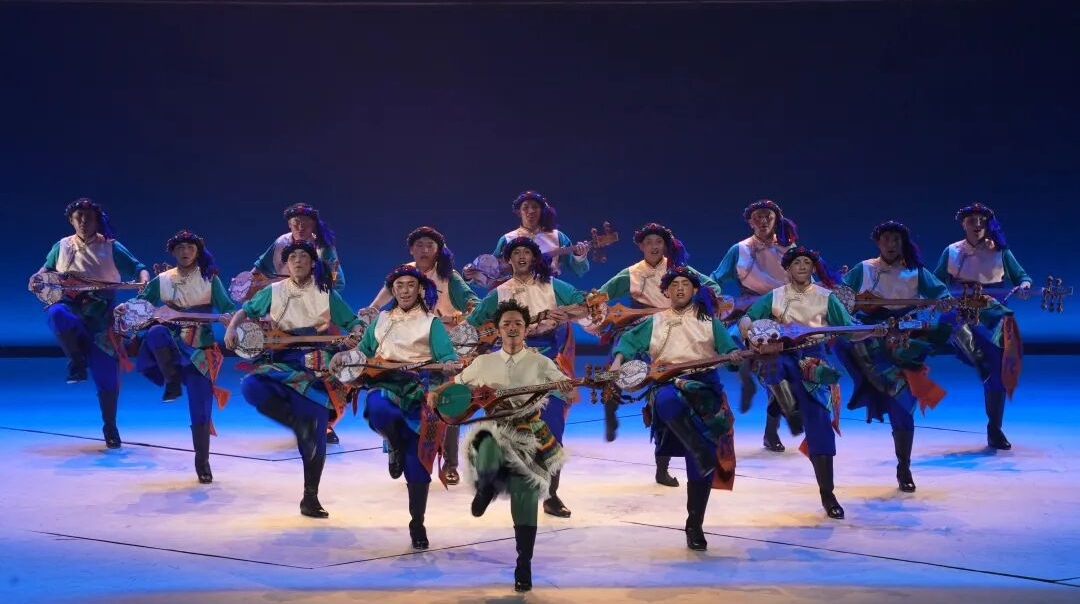 中国首部踢踏舞剧《扎西夏卓》首演