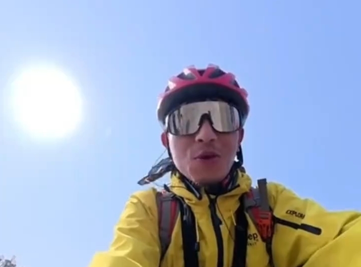 骑行一万公里，西藏小伙终圆天安门看升国旗梦