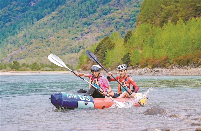 赴春日之约 展逐梦风采