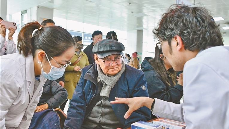 筑牢防线 保障健康