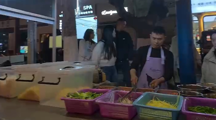 “五一”劳动节 我们把镜头对准他们