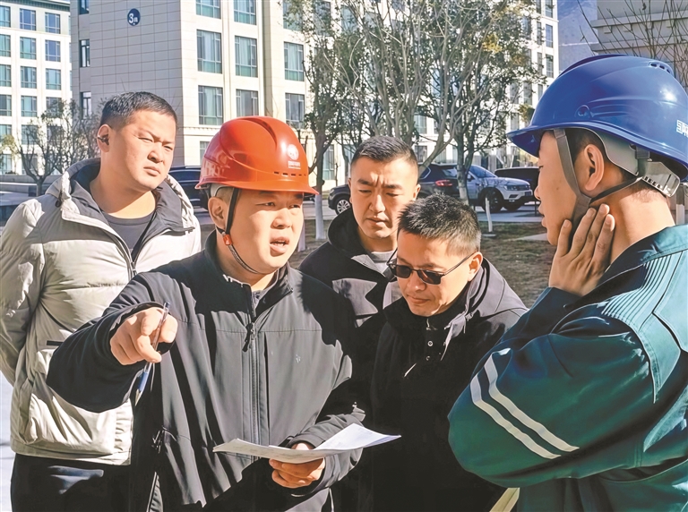 张华成:以“苏式”匠心点亮雪域江南万家灯火