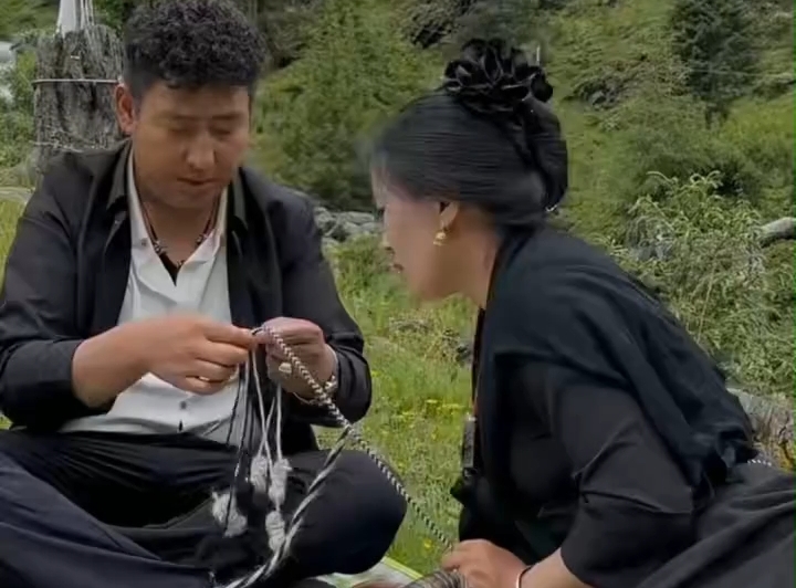 边坝手艺人编织技艺夺冠