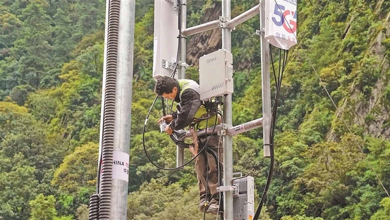 吉隆口岸通信信号抢通